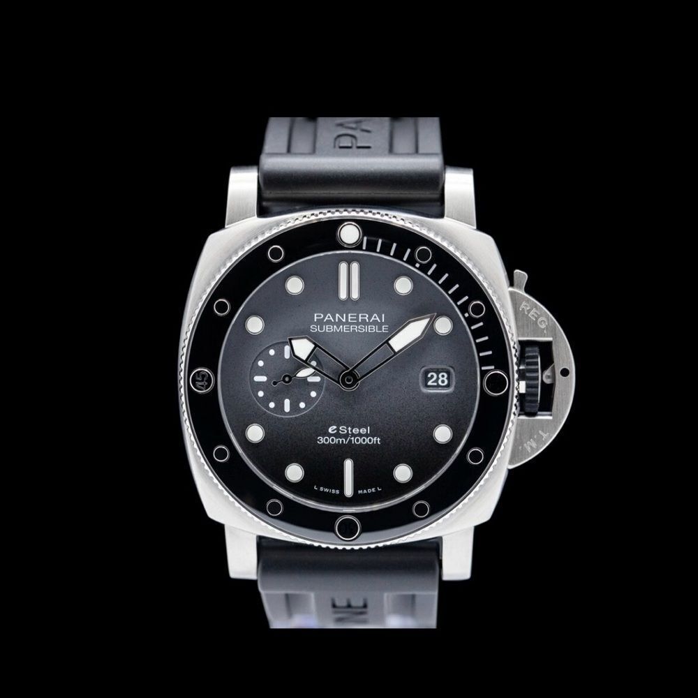 Panerai 44mm Submersible QuarantaQuattro Grigio Roccia SS Gray Dial   PAM01288